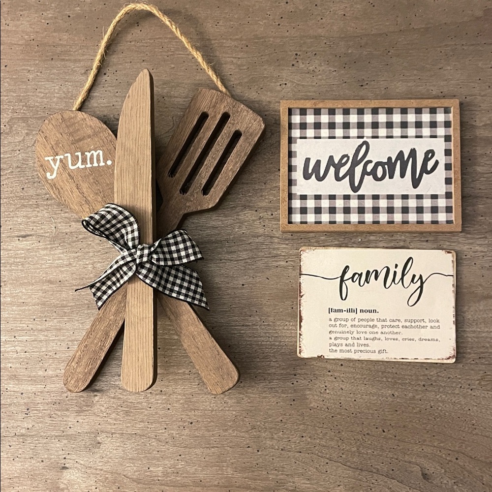 Mini Wooden Farmhouse Decor